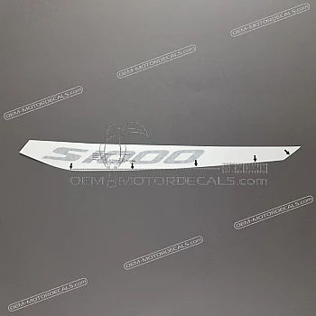 Right side fairing XR lettering