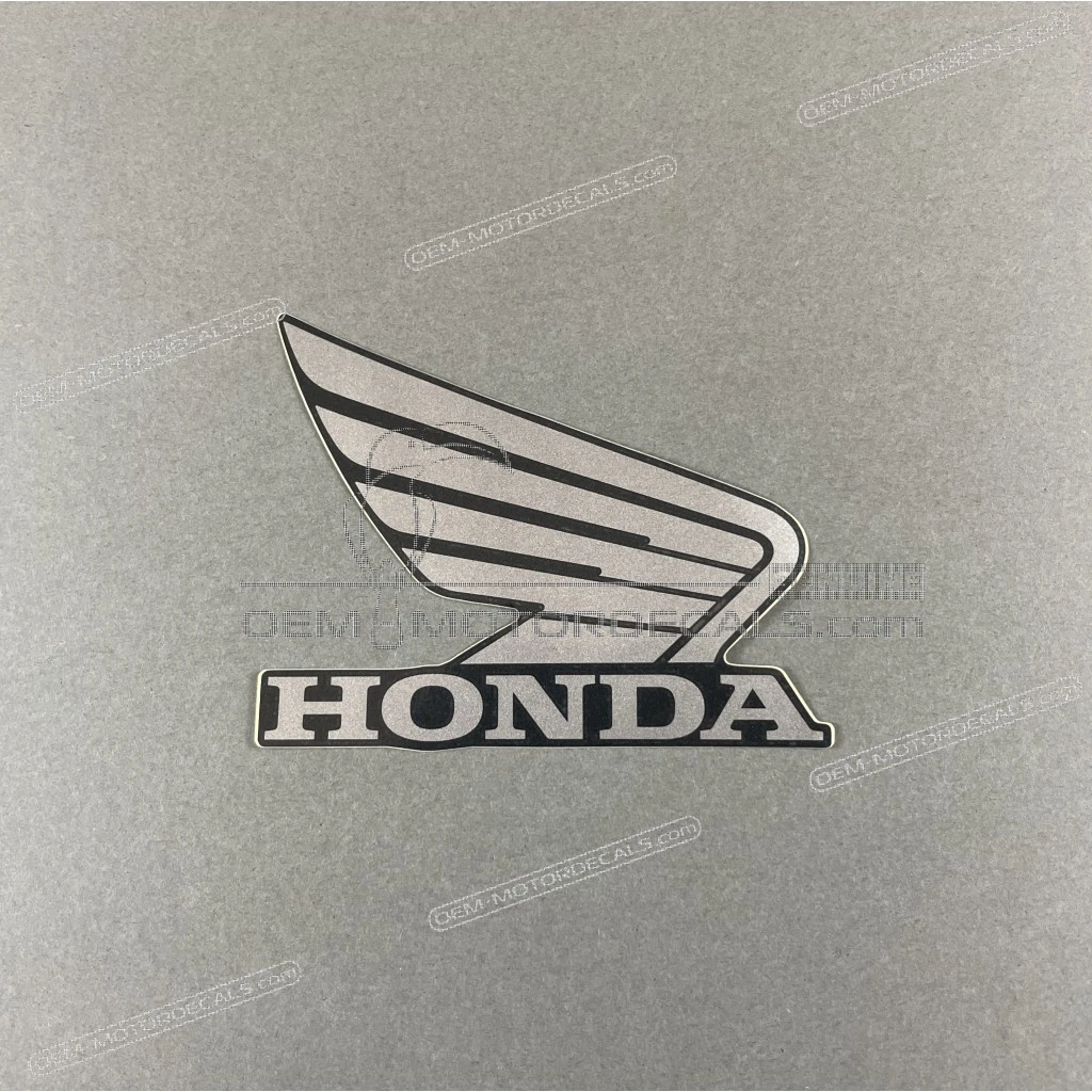 Honda CB125R Emblema Logo Honda Wing Ala Destra Lato Destro OEM 86201K98E20ZC