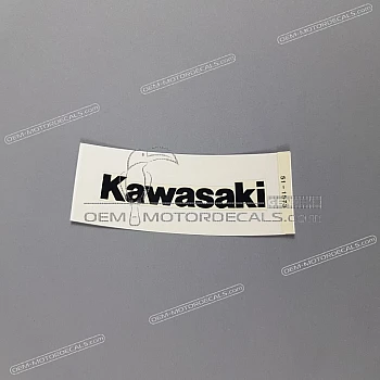 Autocollant de carénage supérieur avant