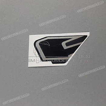 Front cowling decal, left side