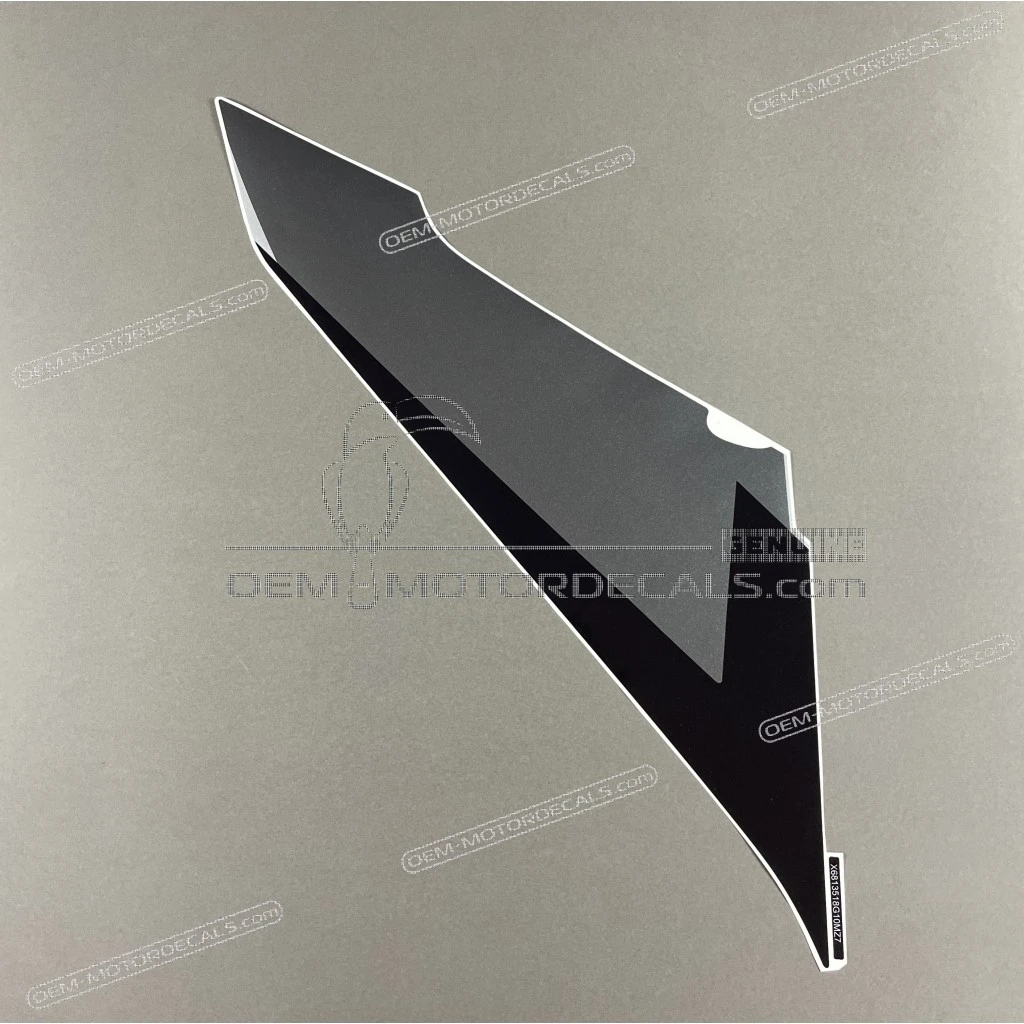 Suzuki-6813518G10MZ7