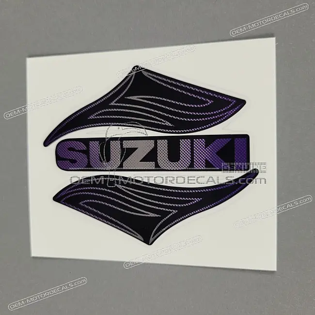 Emblème SUZUKI pour réservoir Suzuki VS800 INTRUDER OEM 6811138A21C1K Graphisme authentique d'usine