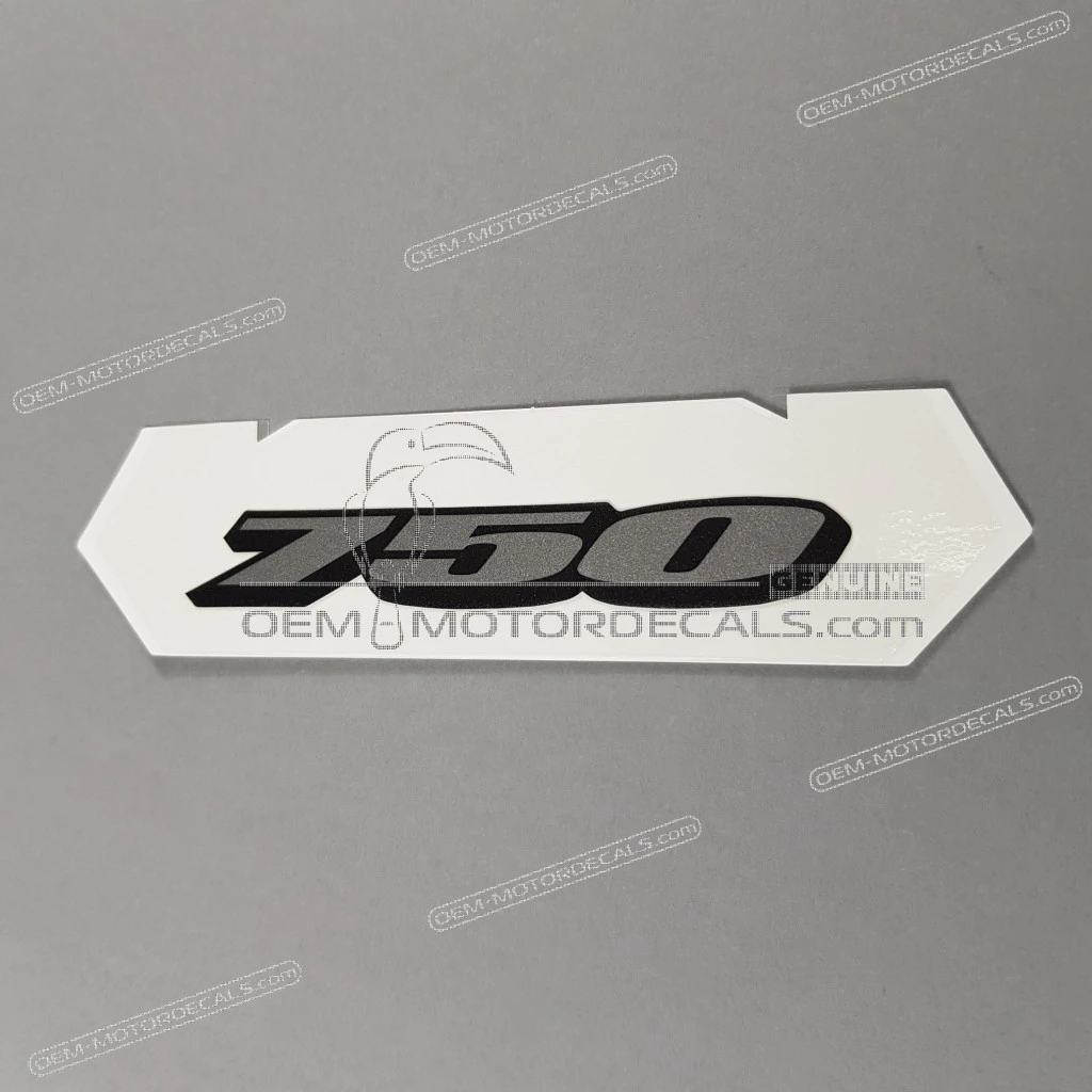 Suzuki-6813115J00CVR