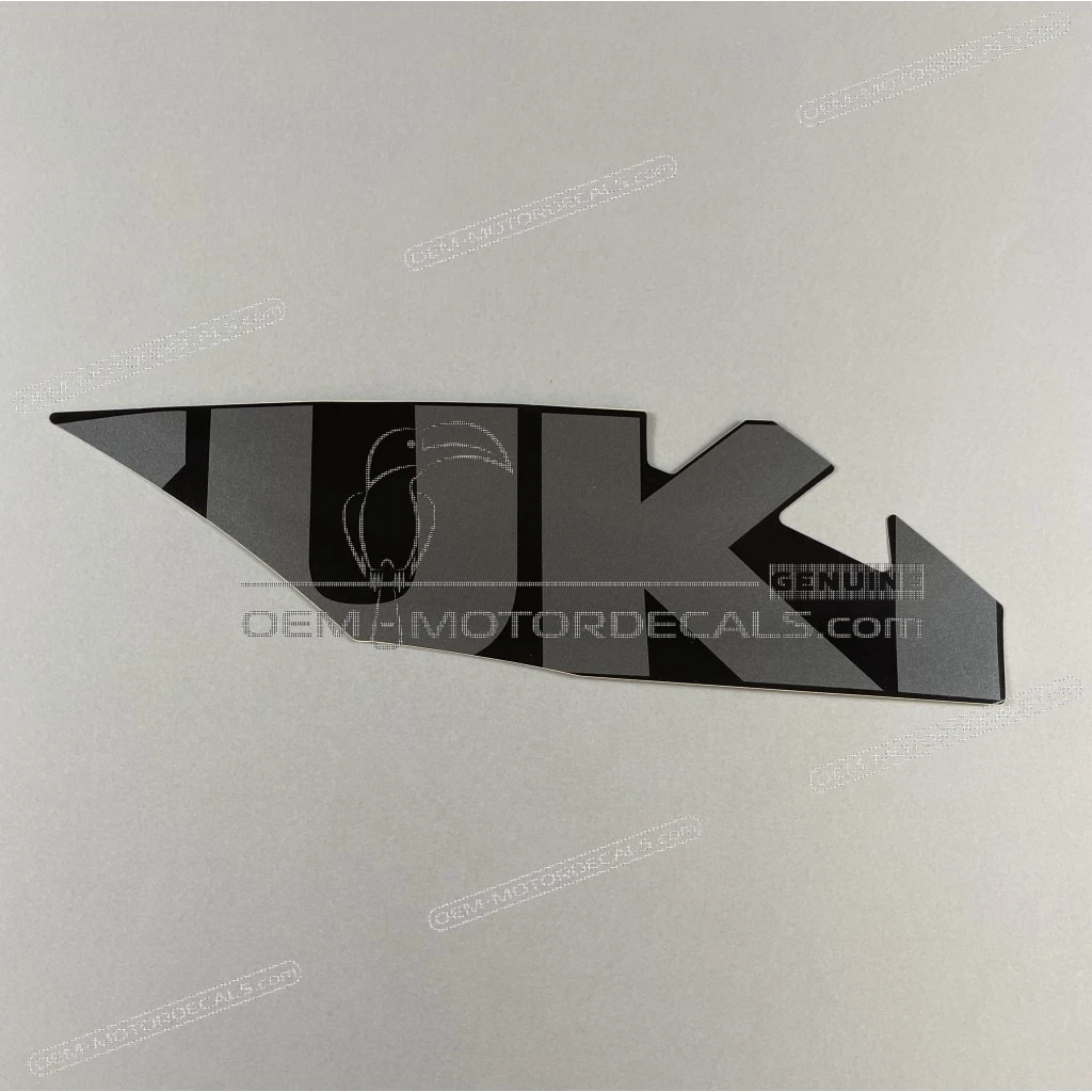 Suzuki-6813723K20BST