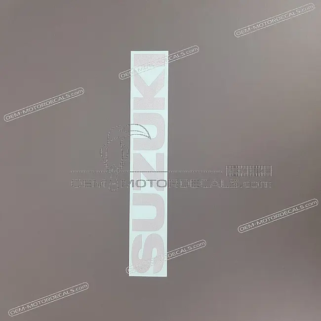 Suzuki GSXR750 Emblema carenatura SINISTRA SUZUKI Lato Sinistro OEM 6818133E20YD8