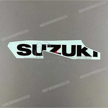 Left side fairing SUZUKI emblem