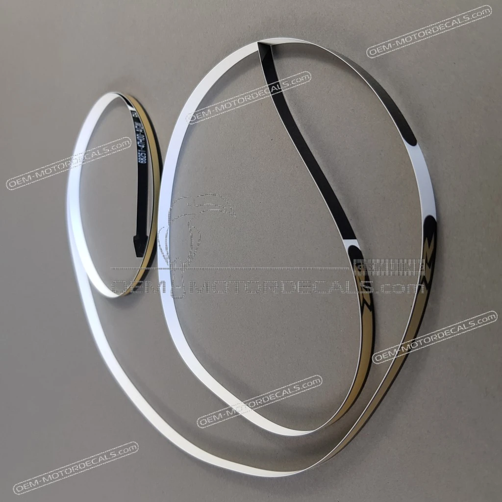 Suzuki-6825147H00AGW