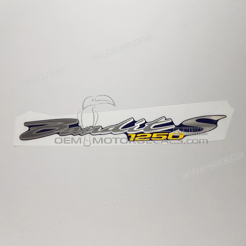 Suzuki GSF1250S Bandit Emblema carenatura lato destro Bandit S OEM 6827118H00FFL