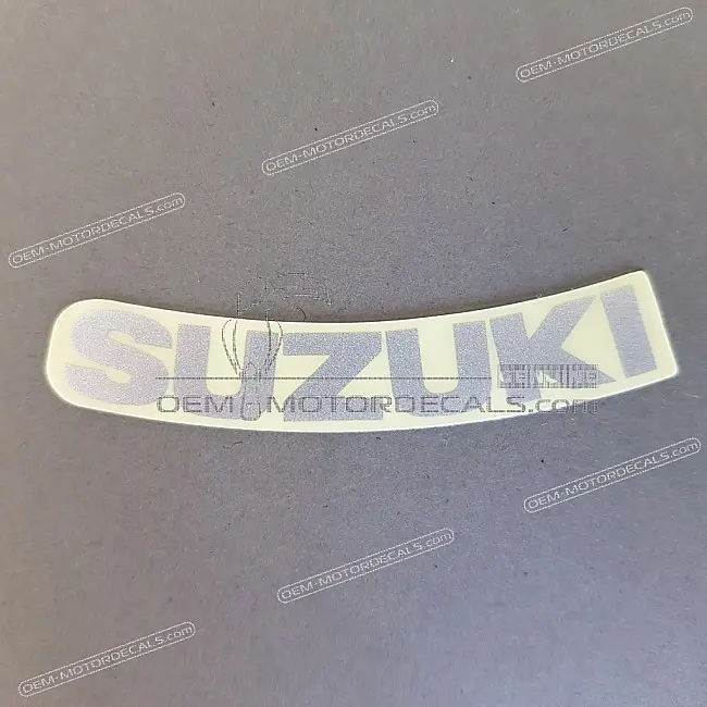Suzuki GSXR600 Capot de Selle Emblème SUZUKI OEM 6828101H01YD8