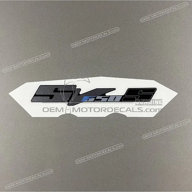 Suzuki SV650S Emblema Carenatura OEM 6828117G01GLU