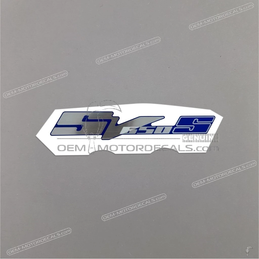 Suzuki SV650S Verkleidungs-Emblem OEM 6828117G10BRT