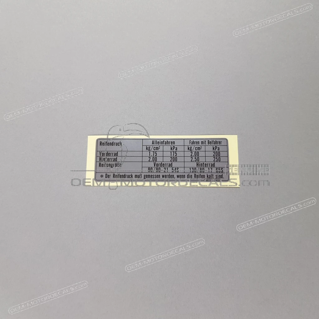 Suzuki-6833244B30