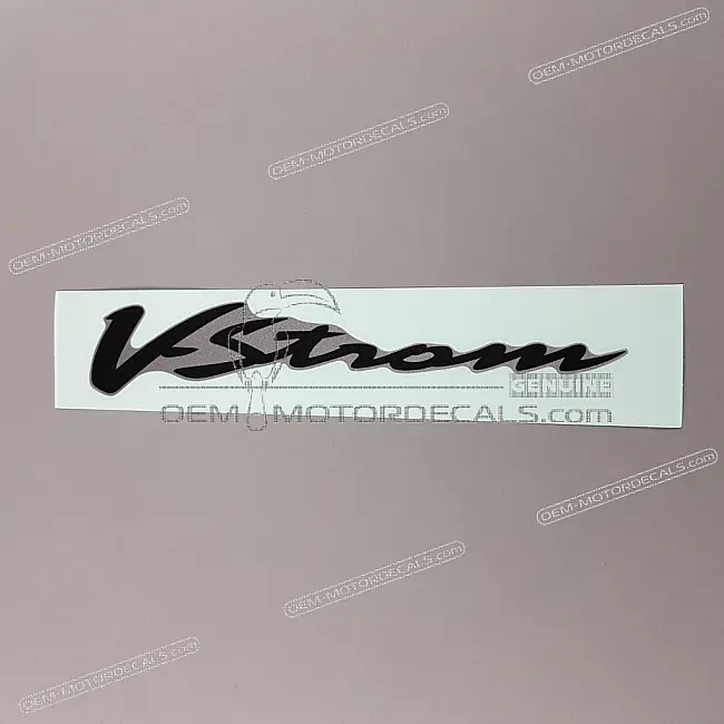 Oryginalny emblemat Suzuki DL1000 V-Strom na owiewkę boczną V-Strom OEM 6868127G00FBT