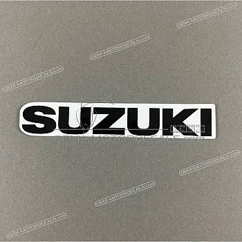 Emblemat SUZUKI na błotnik przedni