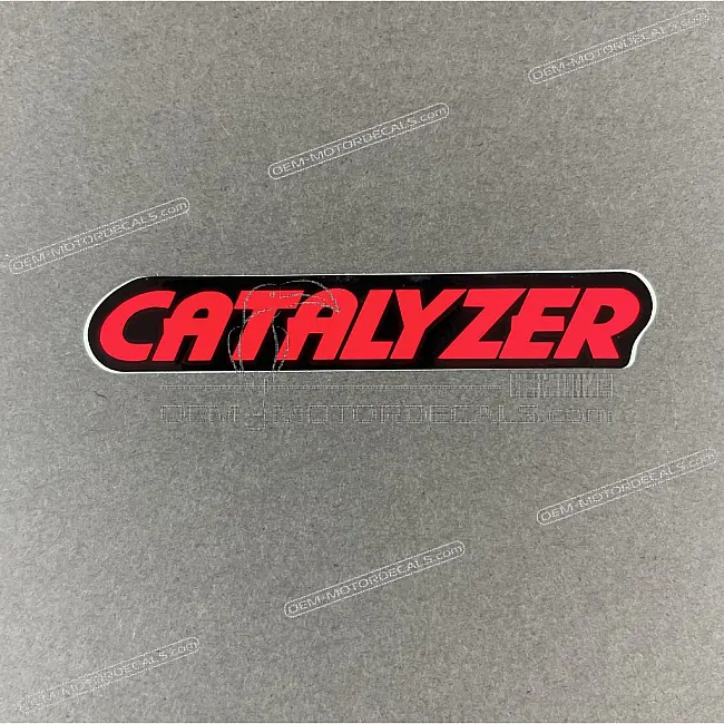 Origineel Yamaha TDR125 Catalysator Embleem en Uitlaatsysteem Grafisch OEM Onderdeelnummer 4FU217813000 voor Fabrieksrestauratie