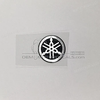 Tail cowl emblem