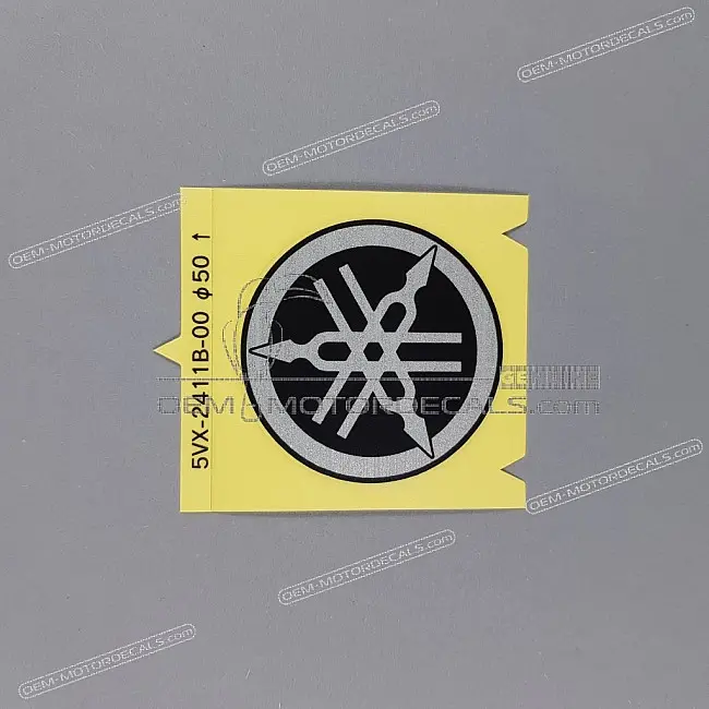 Yamaha FZ6-S FAZER Kraftstofftank YAMAHA Emblem OEM 5VX2411B0000